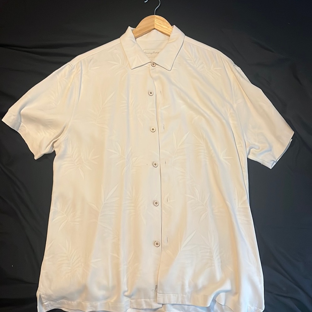 Tommy Bahama short sleeve button up.  Off white with palm tree design